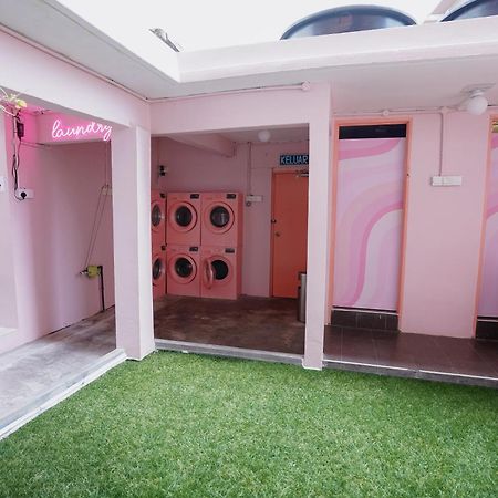Pink Cabana Hotel George Town Exteriér fotografie